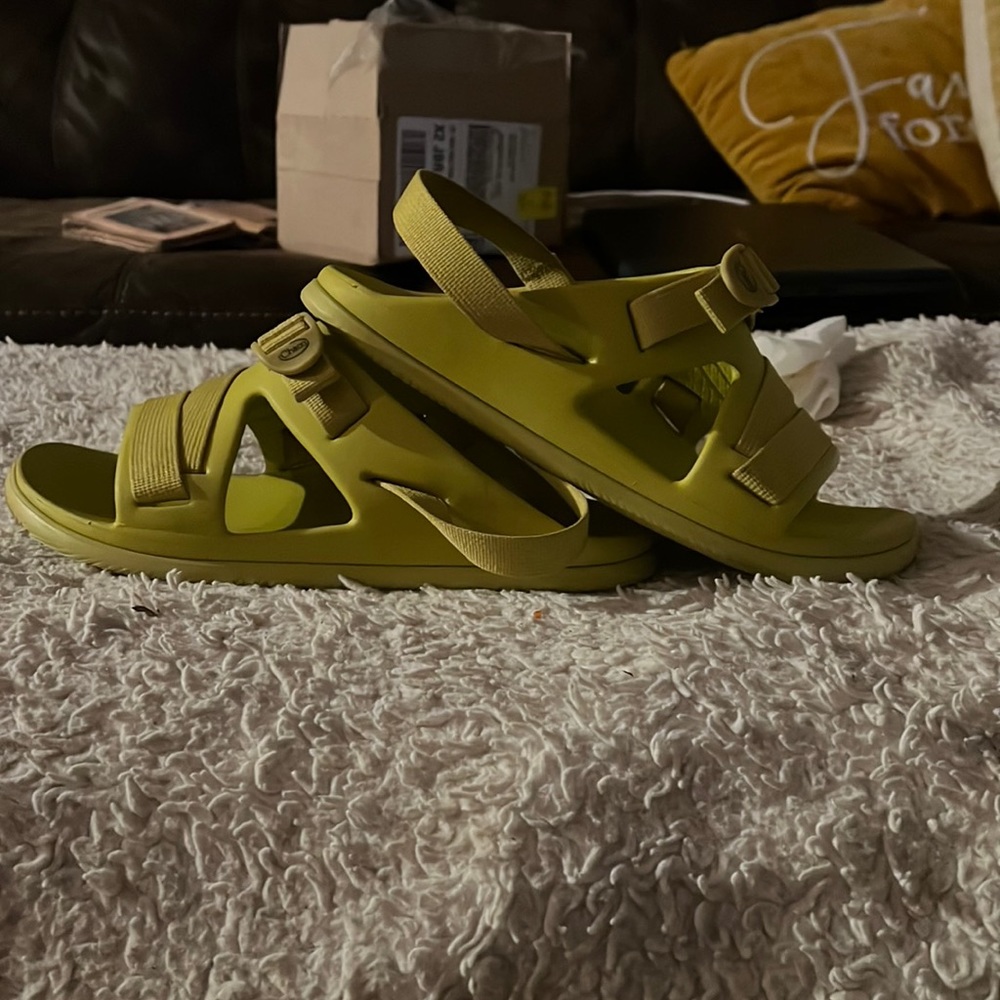 Chaco size 9